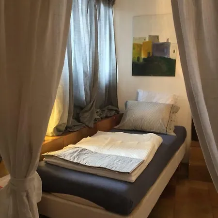 Apartment Arthouse Erno Veleso